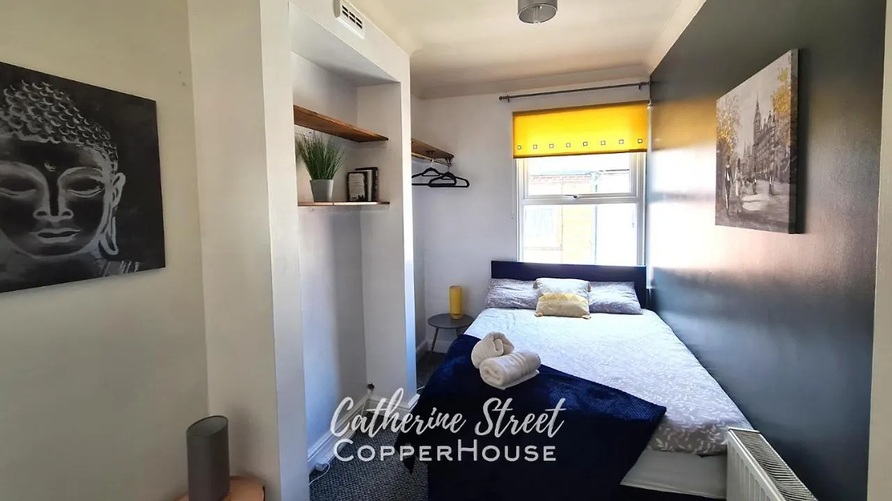 Catherine Street. A Delightful Chester Town House, Close To The City! Villa
