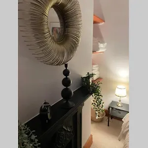 Walls View Period Apartment