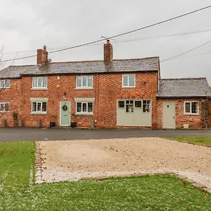 Mill Lane Holiday home